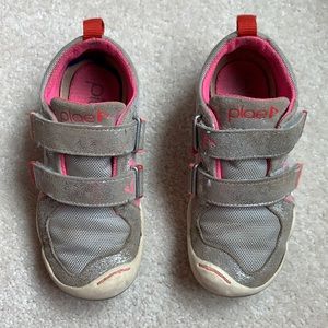 Plae TY in Silver Metallic